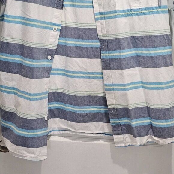 Columbia Men's Large Striped Short Sleeve Button-Up Shirt Blue White - Picture 6 of 12
